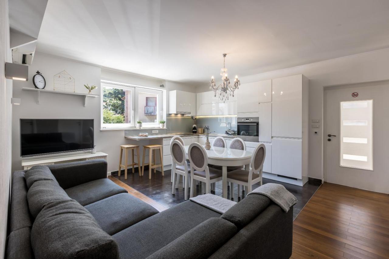 Central Park Apartment With Terrace سبليت المظهر الخارجي الصورة
