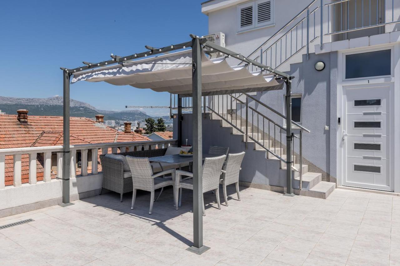 Central Park Apartment With Terrace سبليت المظهر الخارجي الصورة